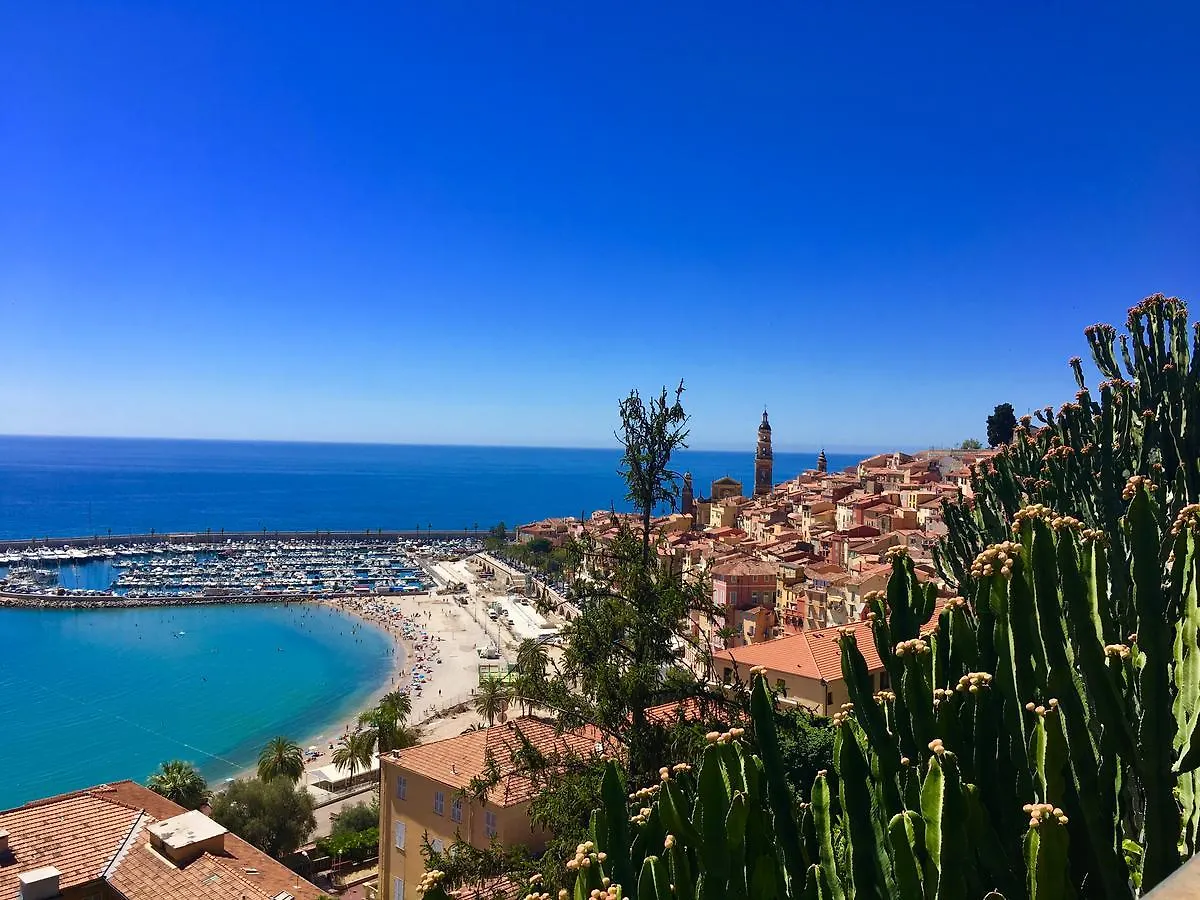 Le Louvre Daire Menton