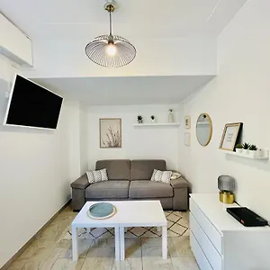 Appartement Au Bord De 1, Menton
