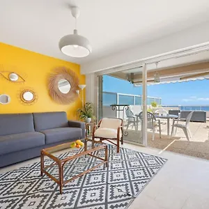Appartement Le Neptune - Vue - Grande Terrasse - Parking Prive, Menton